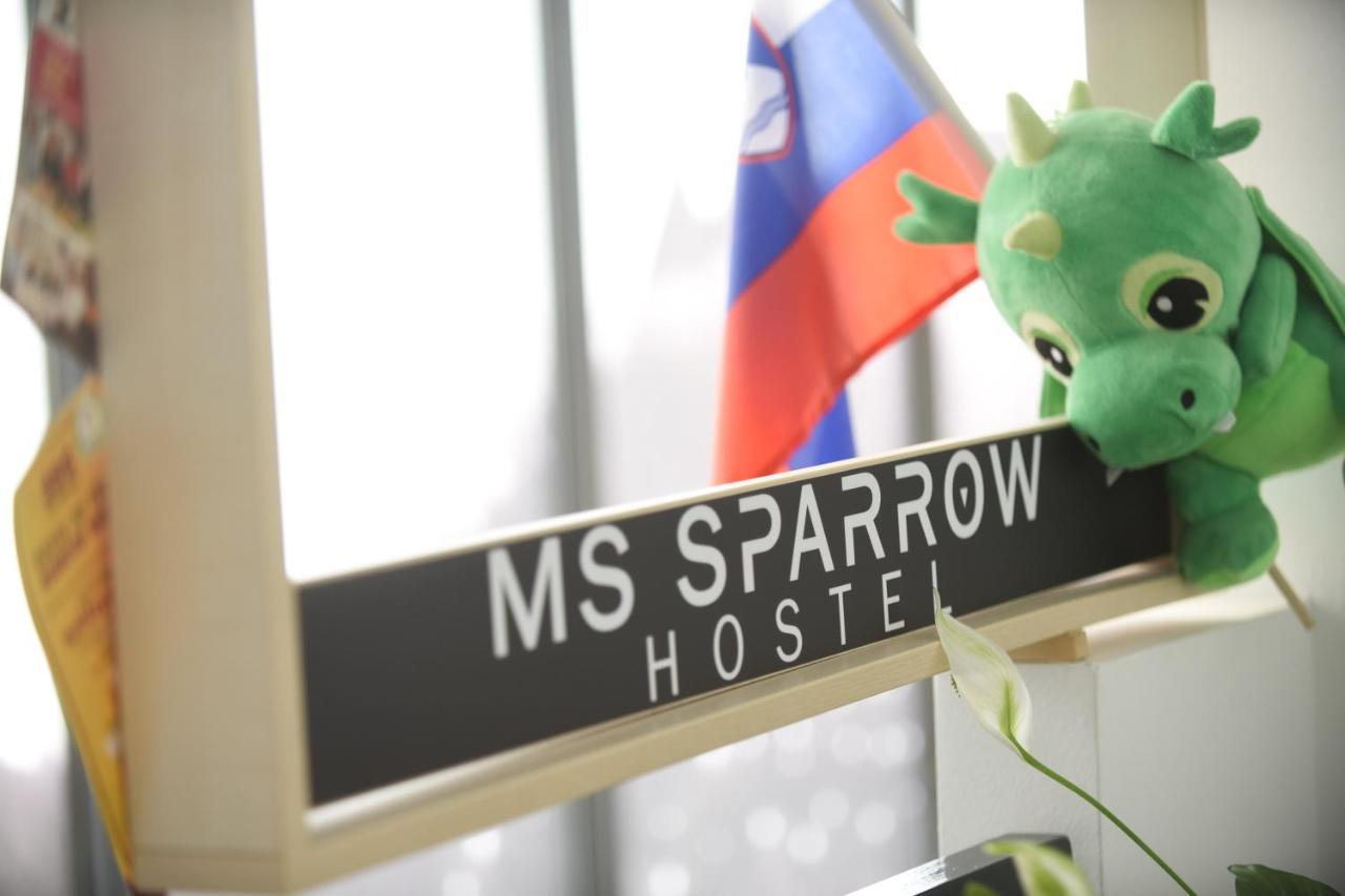 MS Sparrow Hostel Ljubljana Buitenkant foto
